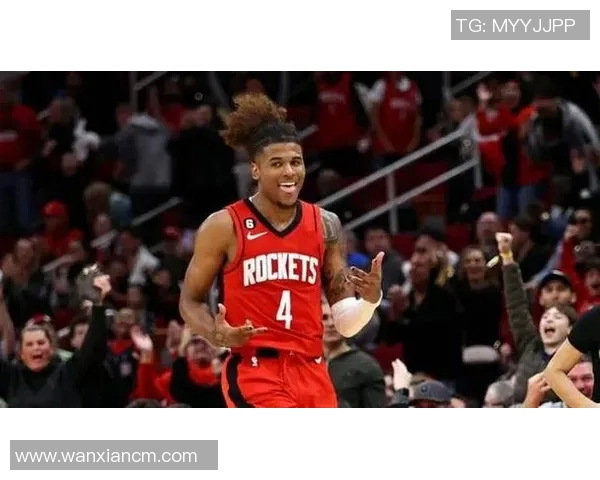 休斯顿火箭队迎战华盛顿奇才，乌度卡延续首发五虎，杰伦·格林范弗利特率队冲三连胜